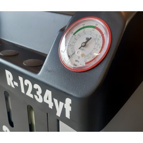 A/C service p� anl�g med R1234yf k�lemiddel